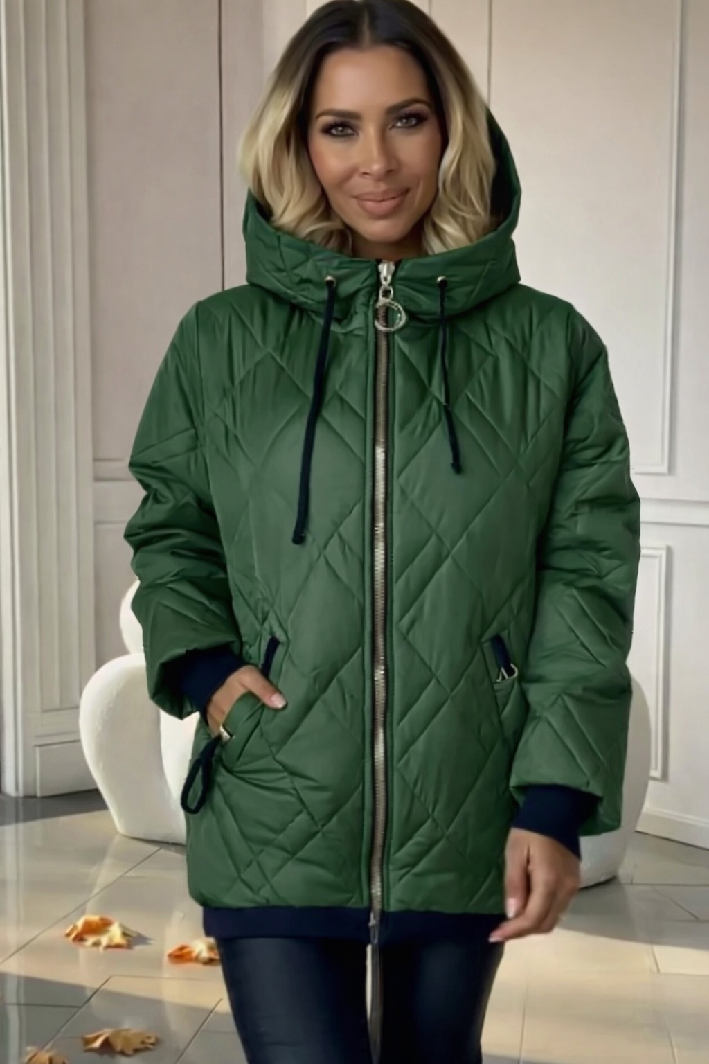 Giubbino Donna Trapuntato con Cappuccio – Eco Imbottito