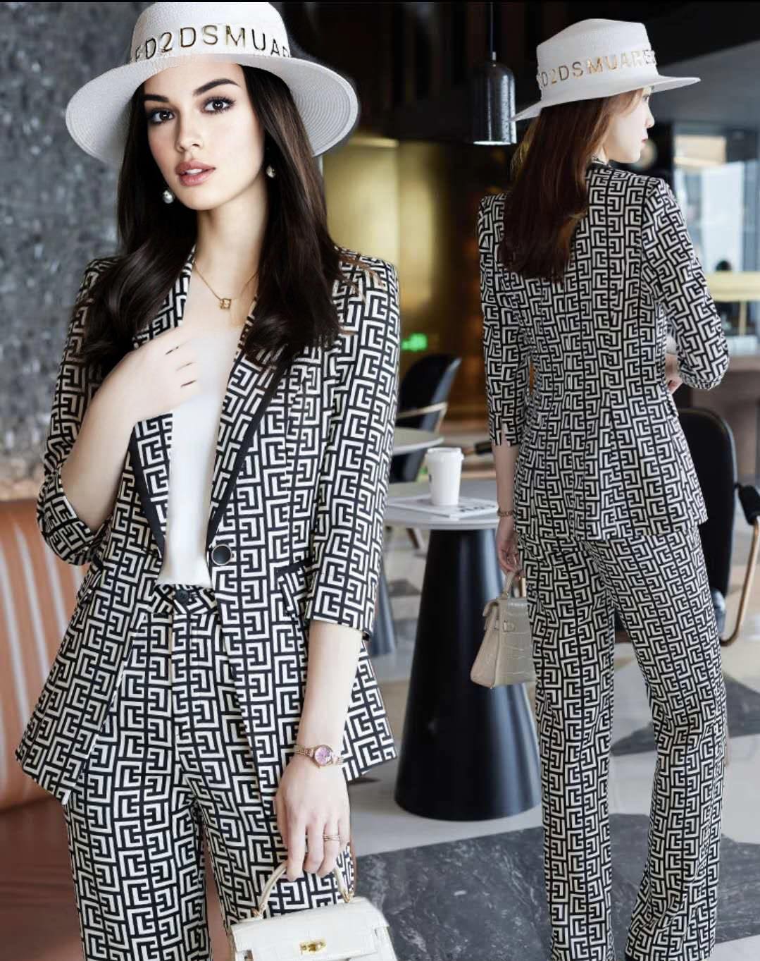 Tailleur Modello SHAIL tutte le taglie disponibili dalla 36 alla 60, Made in Italy