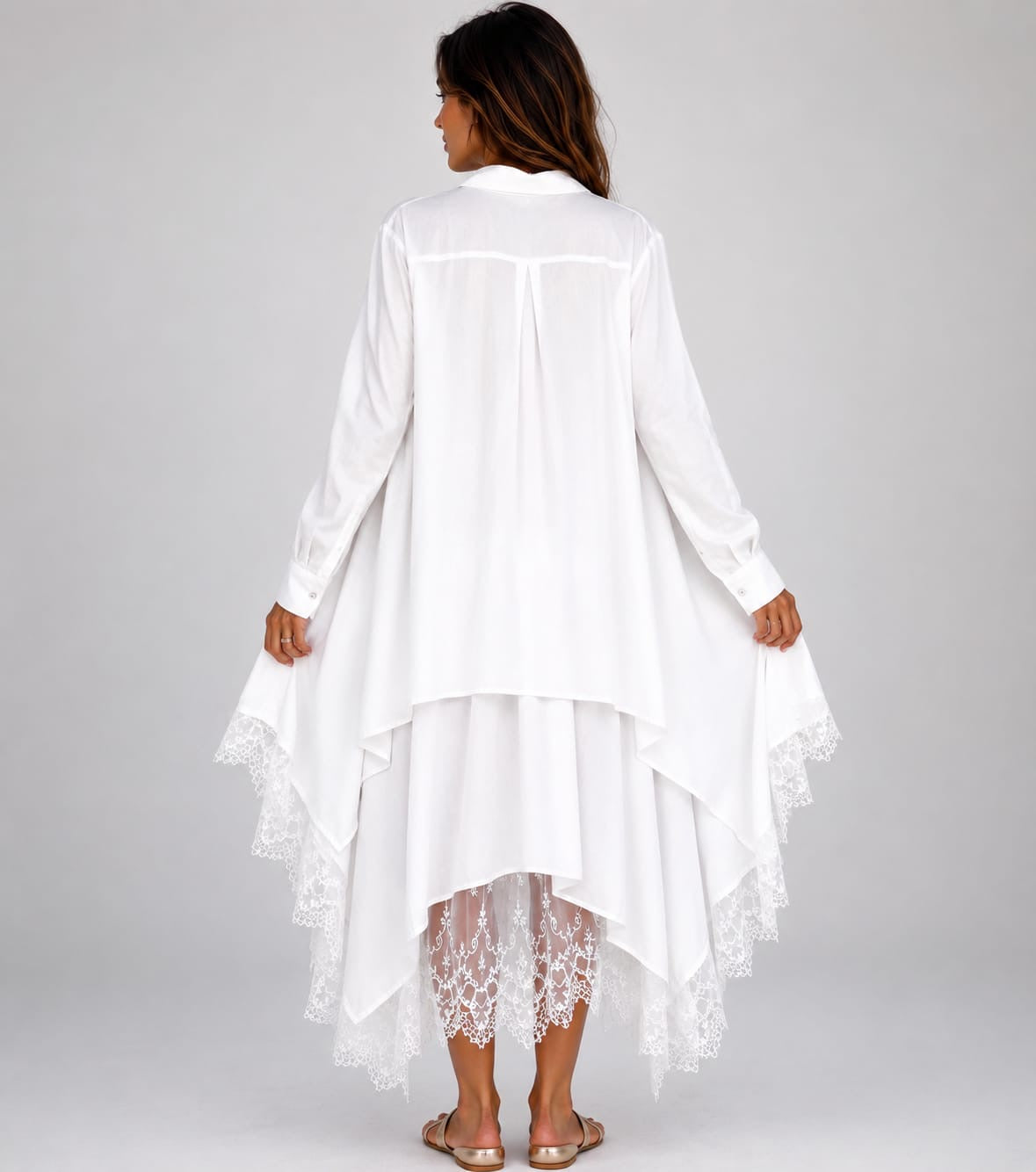 Coordinato Chic Due Pezzi  con Abito Smanicato e Camicia Oversize in Pizzo