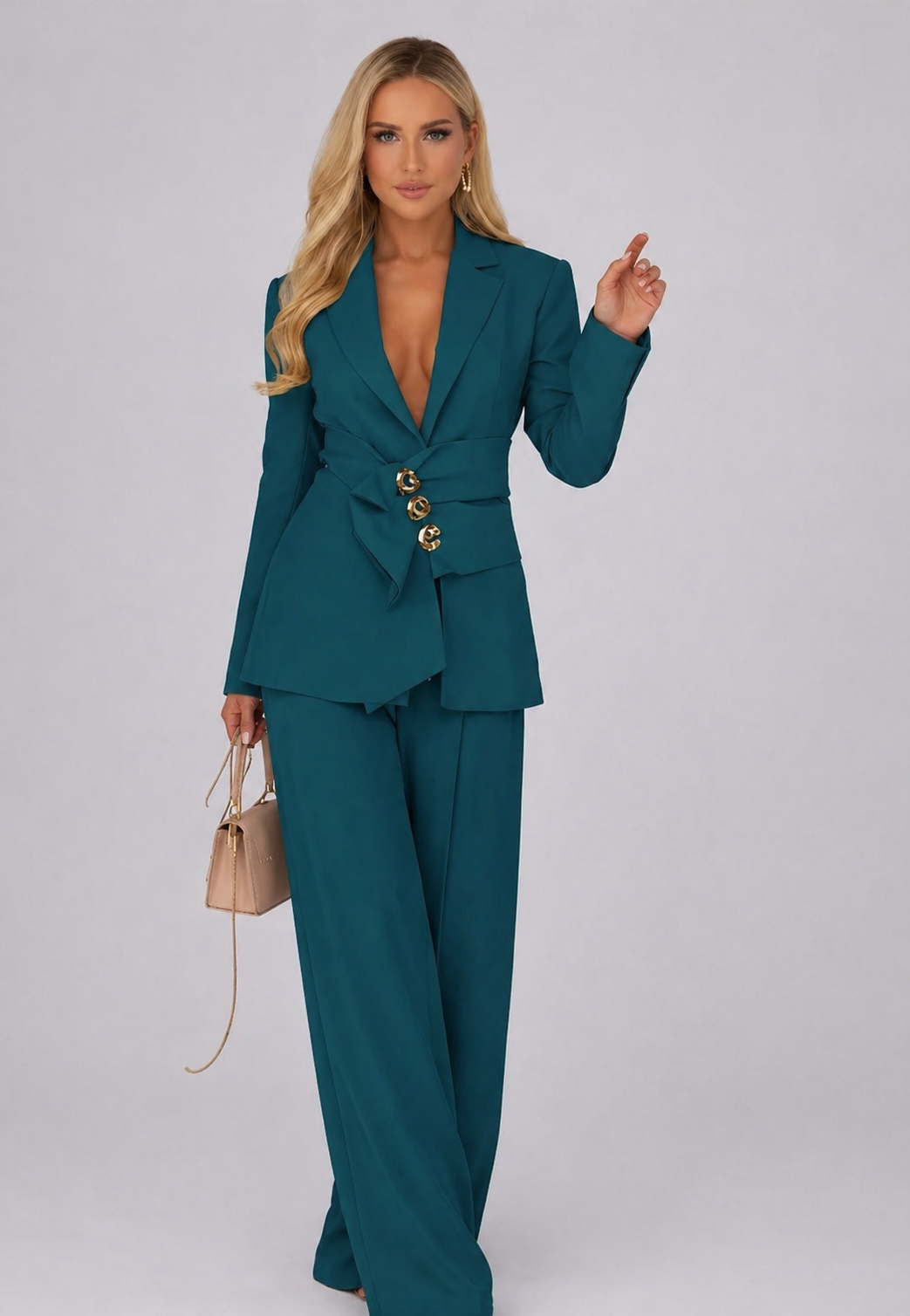 Meraviglioso tailleur gioiello disponibile tutte le taglie Made in Italy 🇮🇹 taglie dalla 36 alla 60