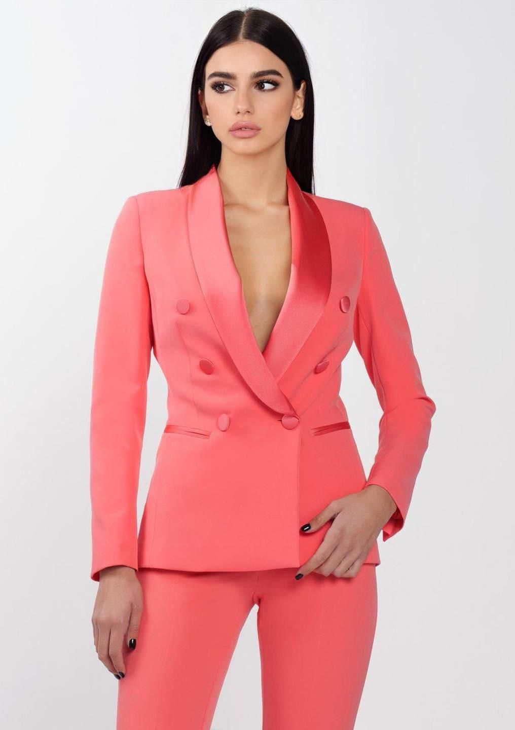 Tailleur flora modello zampa tutte le taglie disponibili made in Italy, adatto a tutte le occasioni.